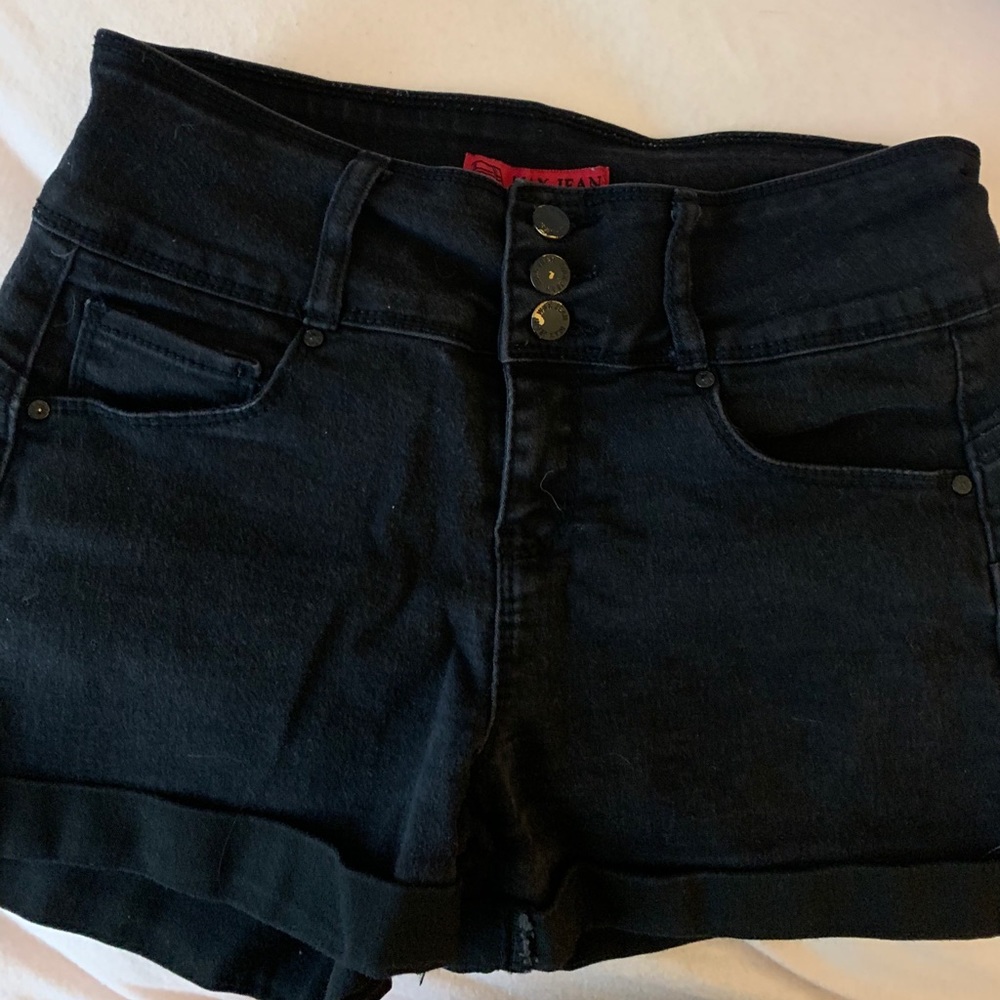 black jean shorts